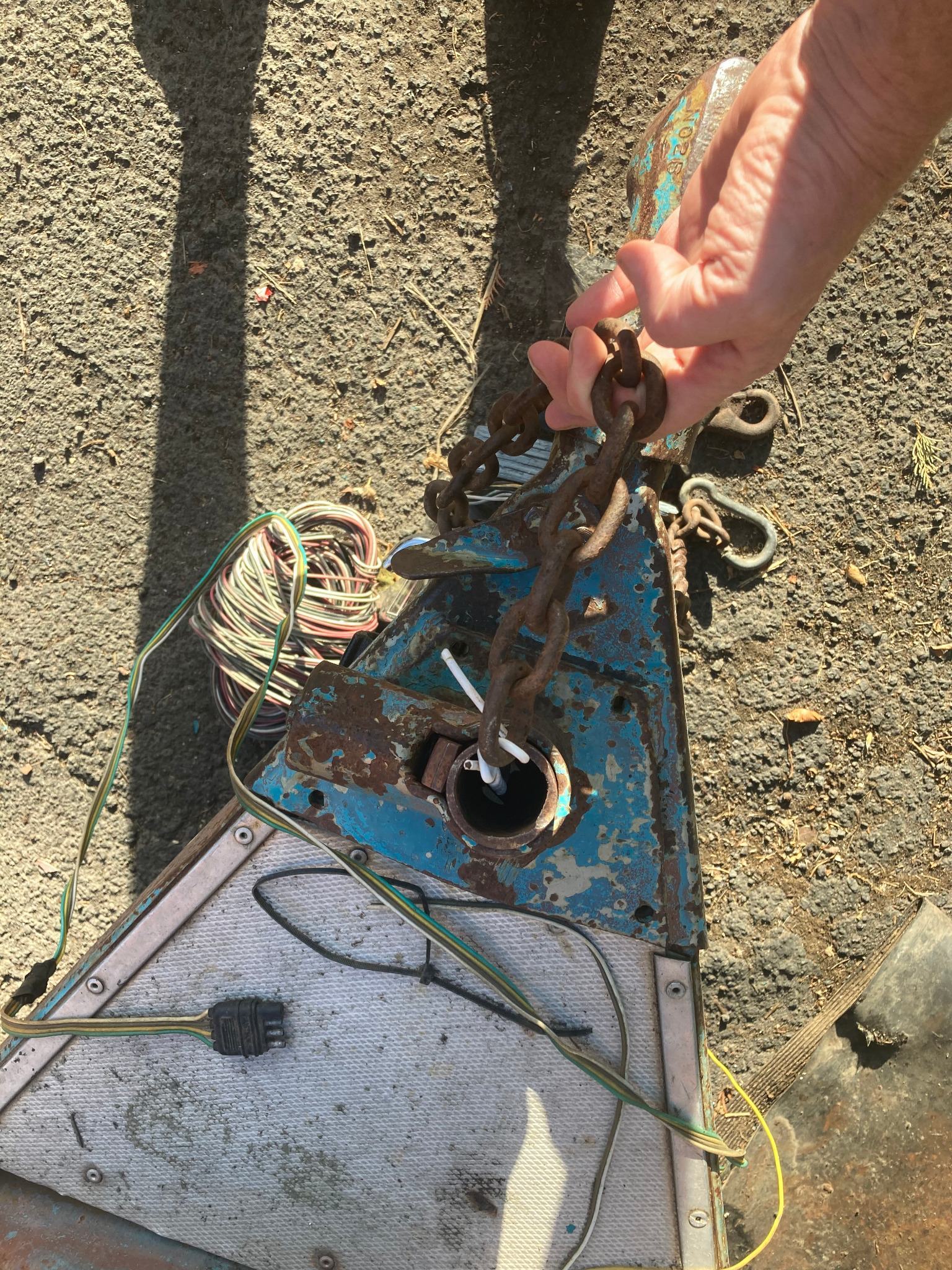Earl's trailer tongue, coupler area, chains and wiring